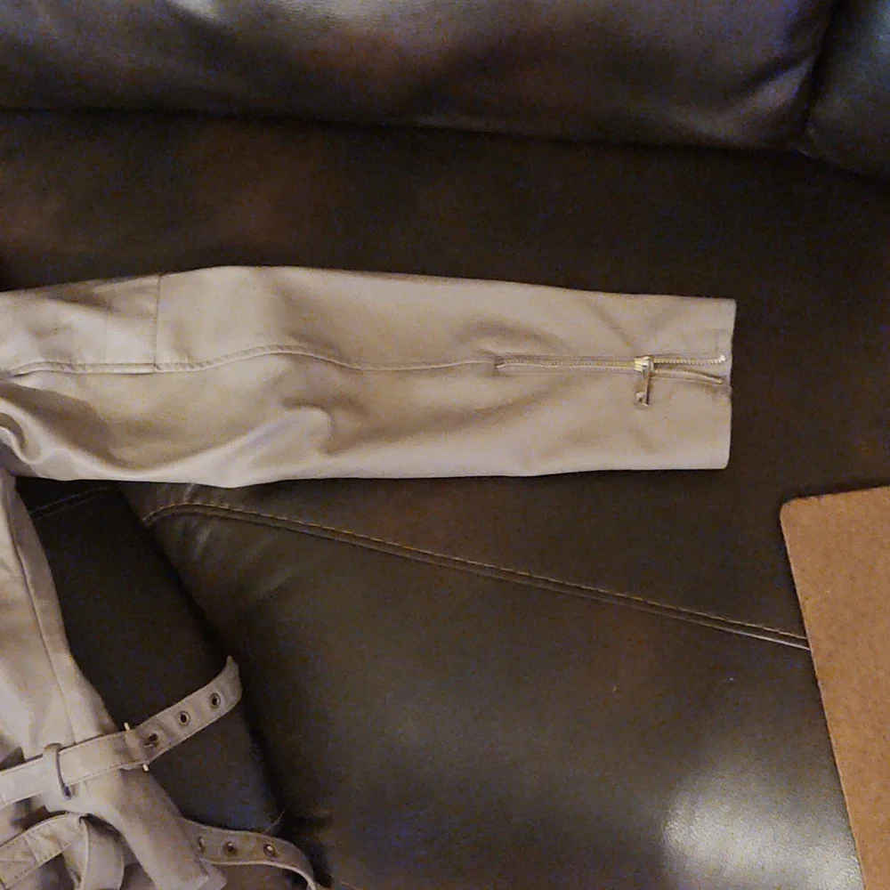 Gray jacket (Never worn) - Picture 4 of 5
